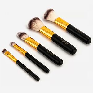 Issac Mizrahi Professional Makeup Brush Set